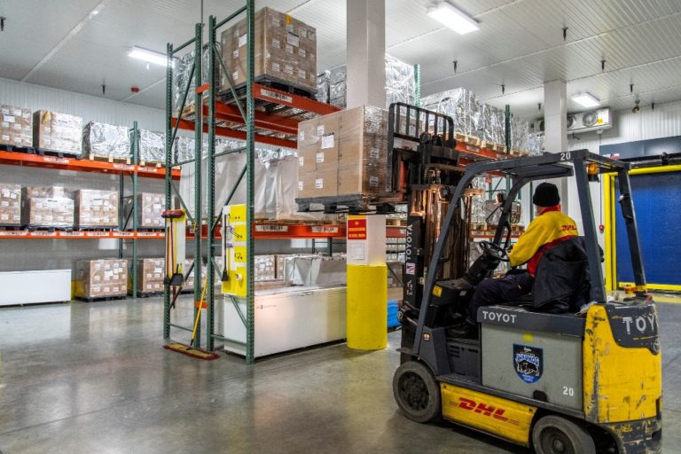 DHL
